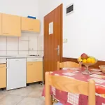 Zic - Mrakovcic Pensión Baška