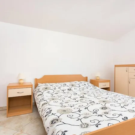 Zic - Mrakovcic Affittacamere 3*
