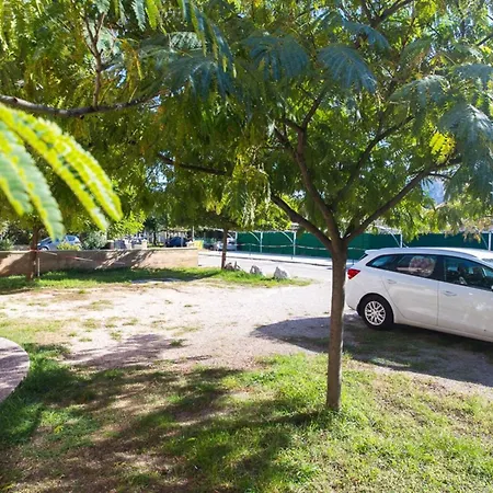 Zic - Mrakovcic Casa de hóspedes 3*